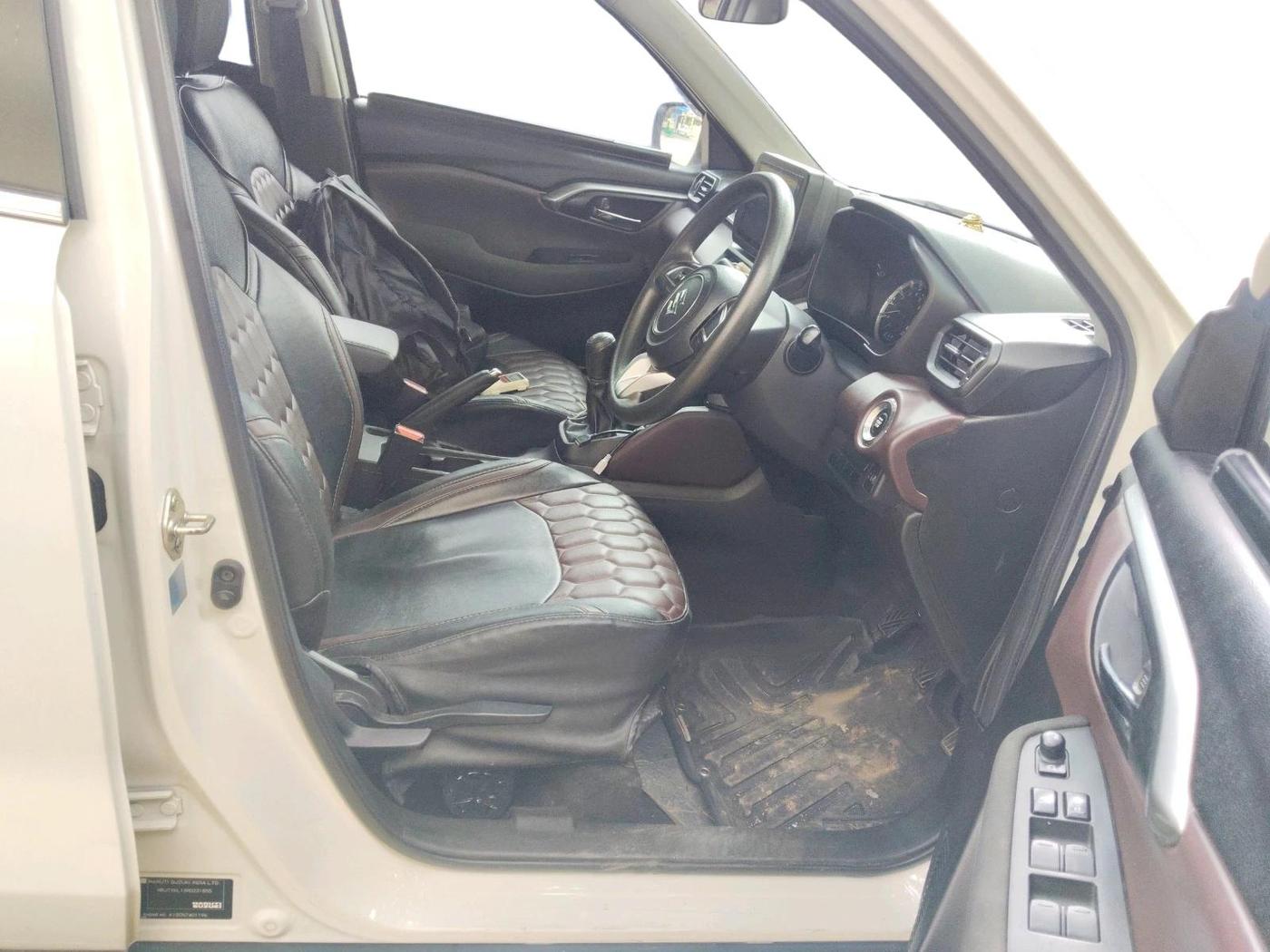 2024 Maruti Grand Vitara SIGMA SMART HYBRID, Petrol, Manual, 51,067 km, interior