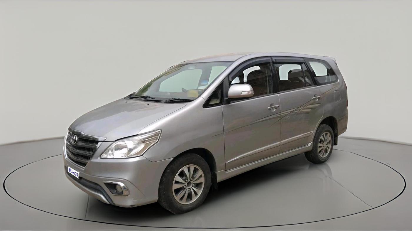 2015 Toyota Innova 2.5 VX 7 STR, Diesel, Manual, 1,00,191 km, exterior