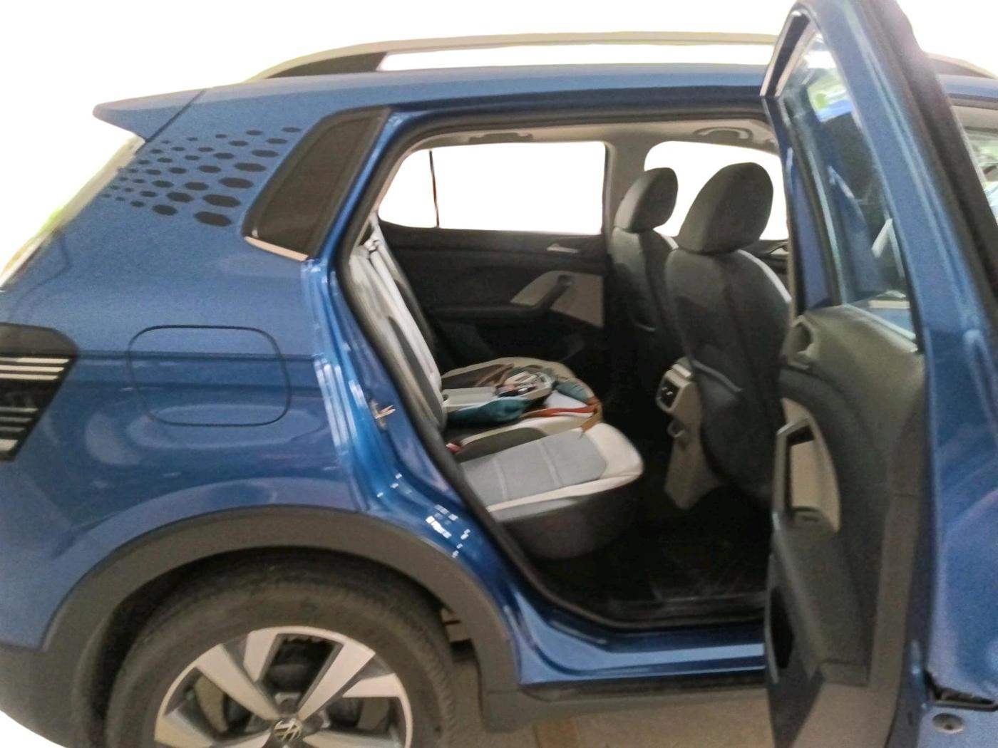 2022 Volkswagen TAIGUN TOPLINE 1.0 TSI AT, Petrol, Automatic, 21,549 km, interior
