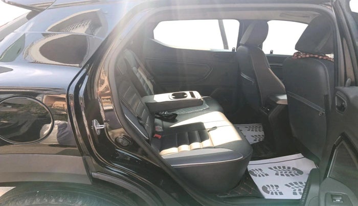 2025 Renault Kiger RXT (O) MT, CNG, Manual, 13,766 km, interior