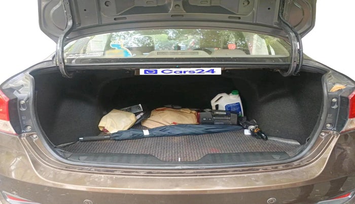 2016 Maruti Ciaz ZDI+ SHVS, Diesel, Manual, 1,22,386 km, exterior