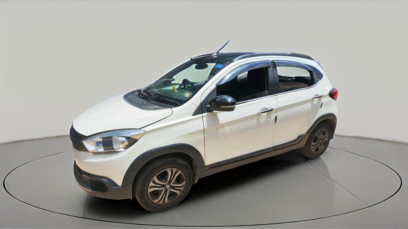 2018 Tata TIAGO NRG PETROL, Petrol, Manual, 26,575 km, exterior