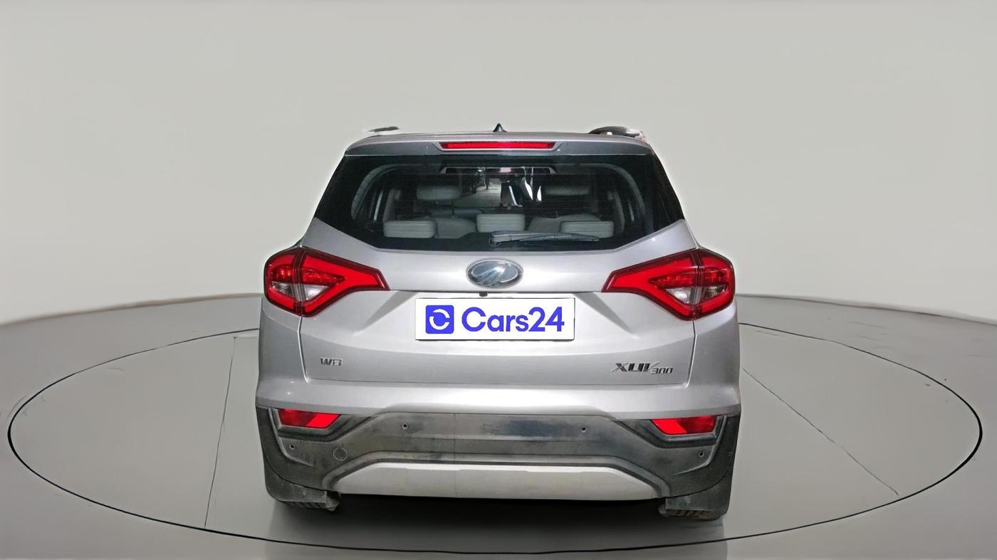 2019 Mahindra XUV300 W8 (O) 1.2 PETROL, Petrol, Manual, 41,072 km, exterior