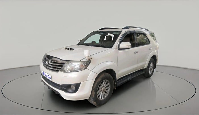 2013 Toyota Fortuner 3.0 4X2 MT, Diesel, Manual, 2,29,889 km, exterior