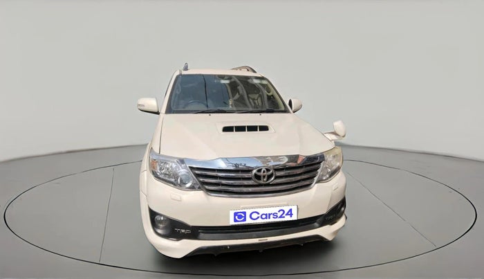 2013 Toyota Fortuner 3.0 4X2 MT, Diesel, Manual, 2,29,889 km, exterior