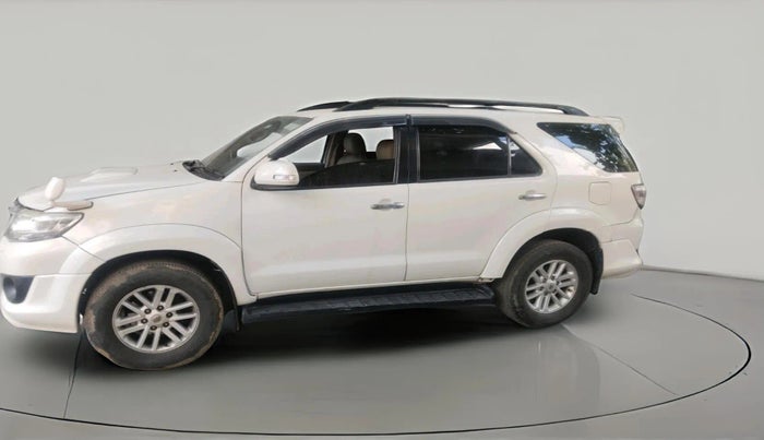 2013 Toyota Fortuner 3.0 4X2 MT, Diesel, Manual, 2,29,889 km, exterior