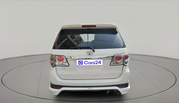 2013 Toyota Fortuner 3.0 4X2 MT, Diesel, Manual, 2,29,889 km, exterior