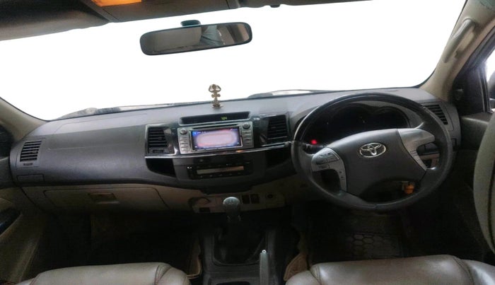 2013 Toyota Fortuner 3.0 4X2 MT, Diesel, Manual, 2,29,889 km, interior