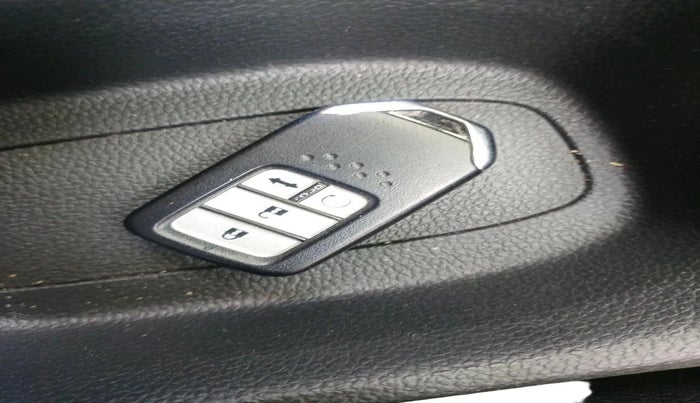 2025 Honda Amaze ZX 1.2 Petrol CVT, Petrol, Automatic, 8,847 km, interior