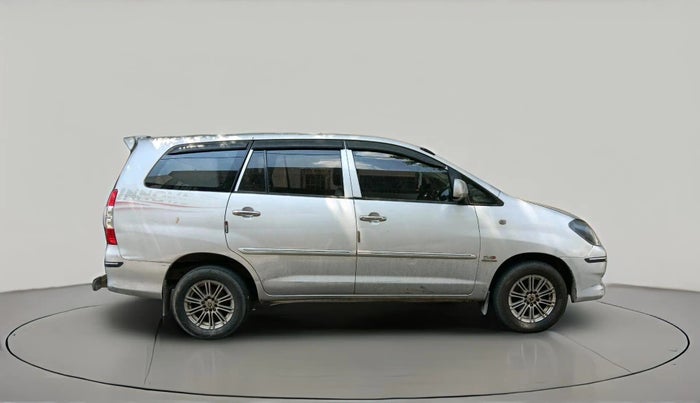2011 Toyota Innova 2.5 G4 7 STR, Diesel, Manual, 3,36,999 km, exterior