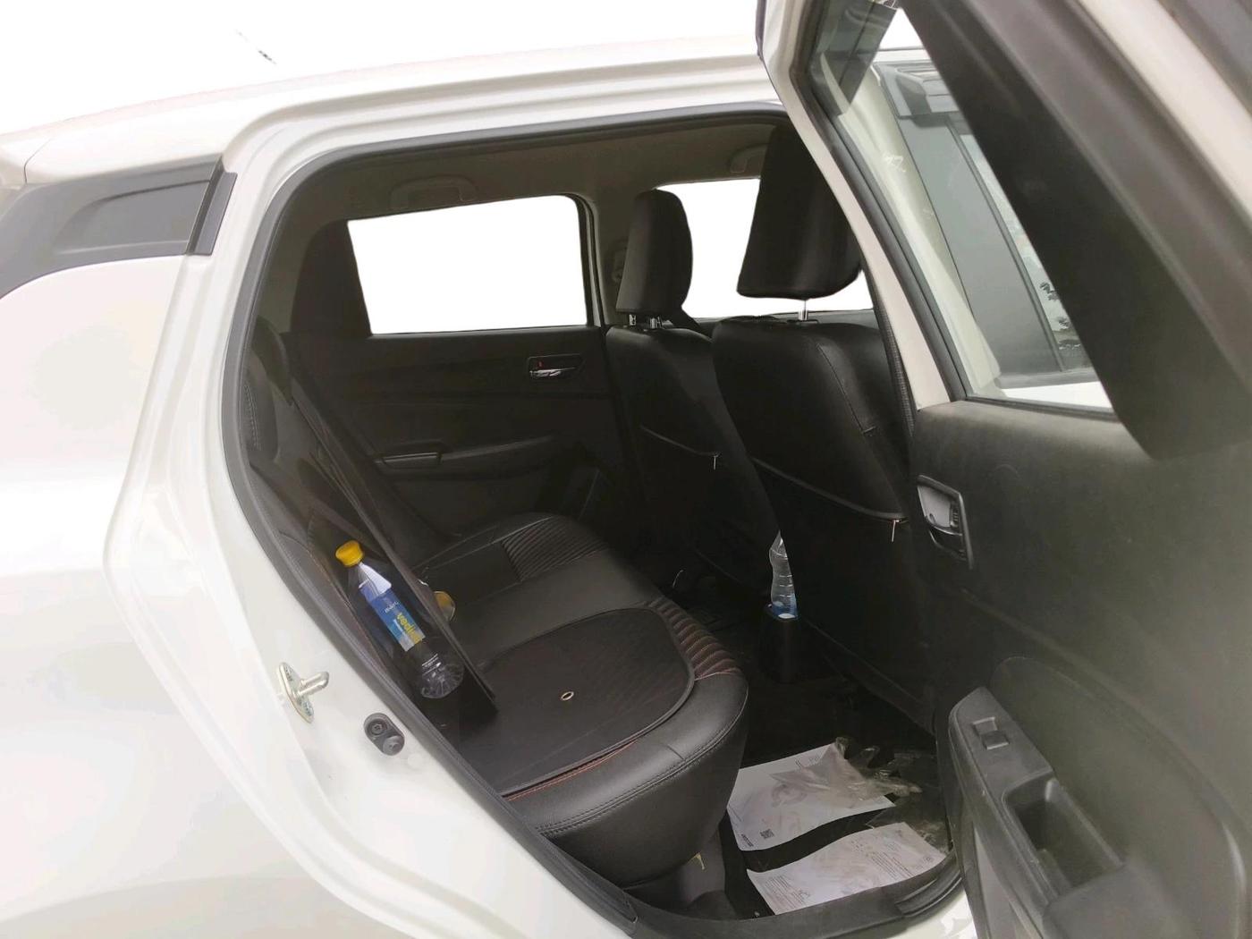 2023 Maruti Swift VXI AMT, Petrol, Automatic, 28,600 km, interior