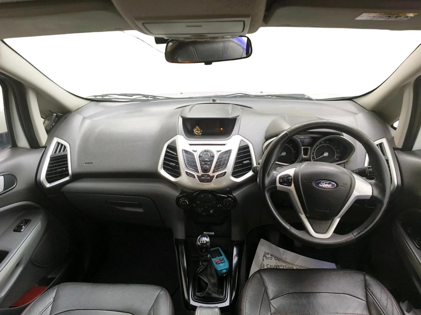 2015 Ford Ecosport TITANIUM 1.5L DIESEL (OPT), Diesel, Manual, 1,71,981 km, interior