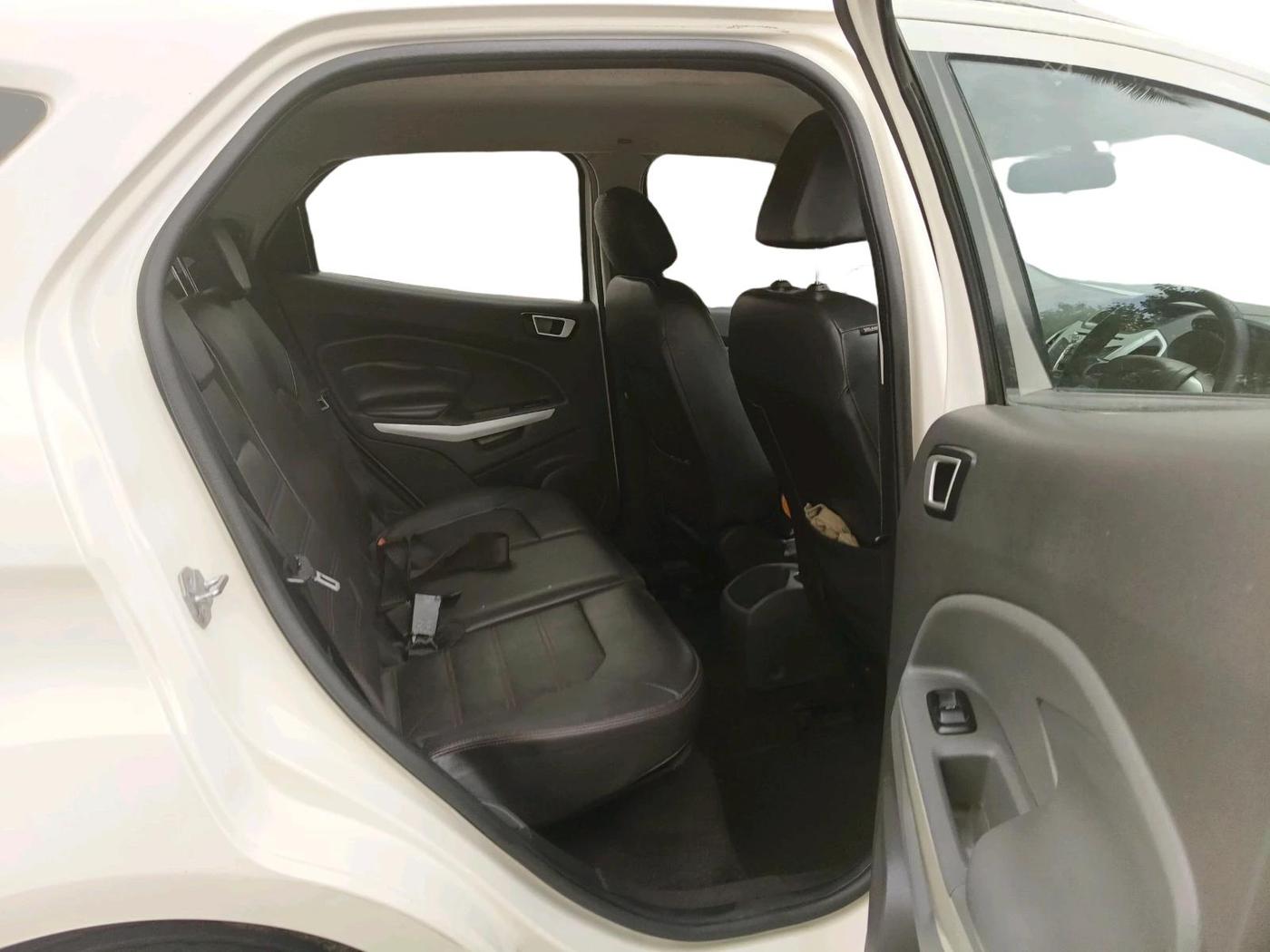 2015 Ford Ecosport TITANIUM 1.5L DIESEL (OPT), Diesel, Manual, 1,71,981 km, interior