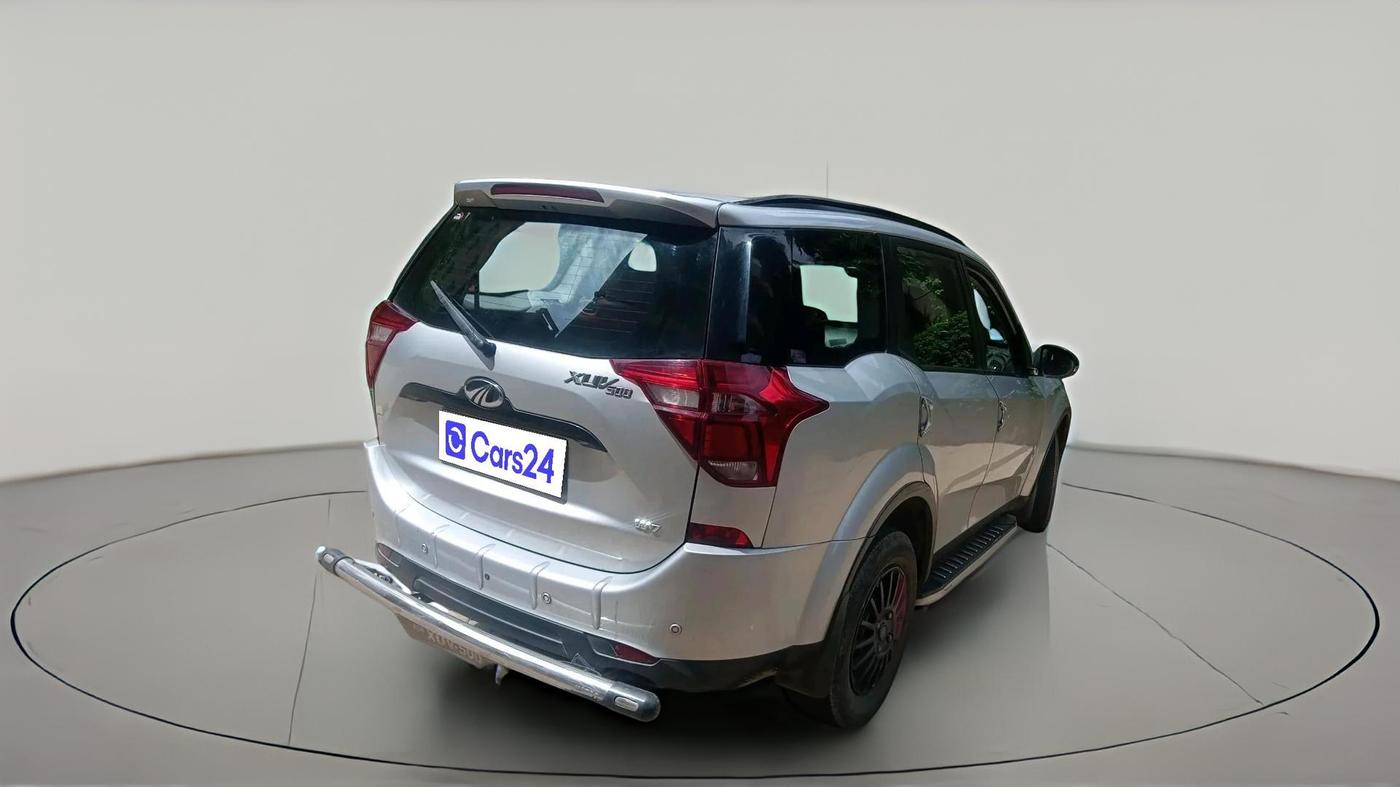 2019 Mahindra XUV500 W7, Diesel, Manual, 81,749 km, exterior