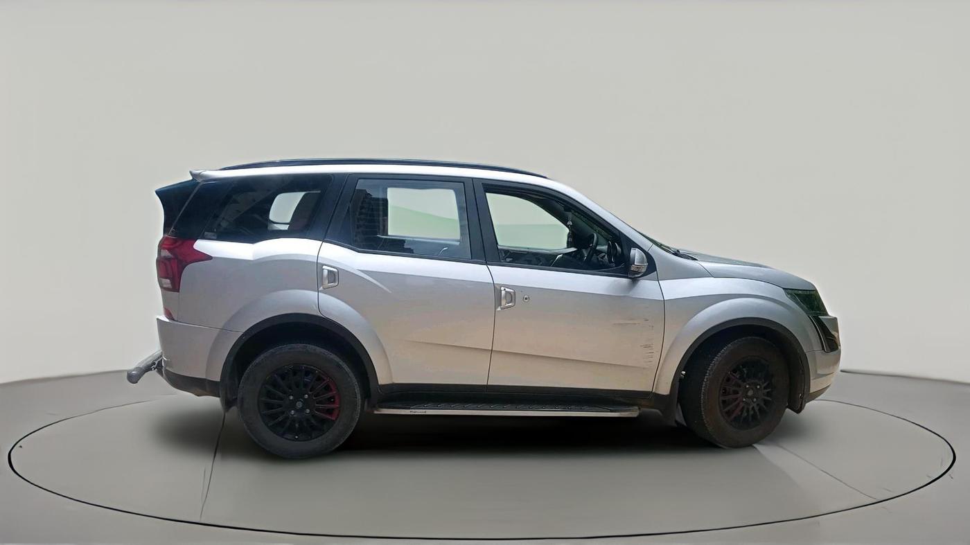 2019 Mahindra XUV500 W7, Diesel, Manual, 81,749 km, exterior