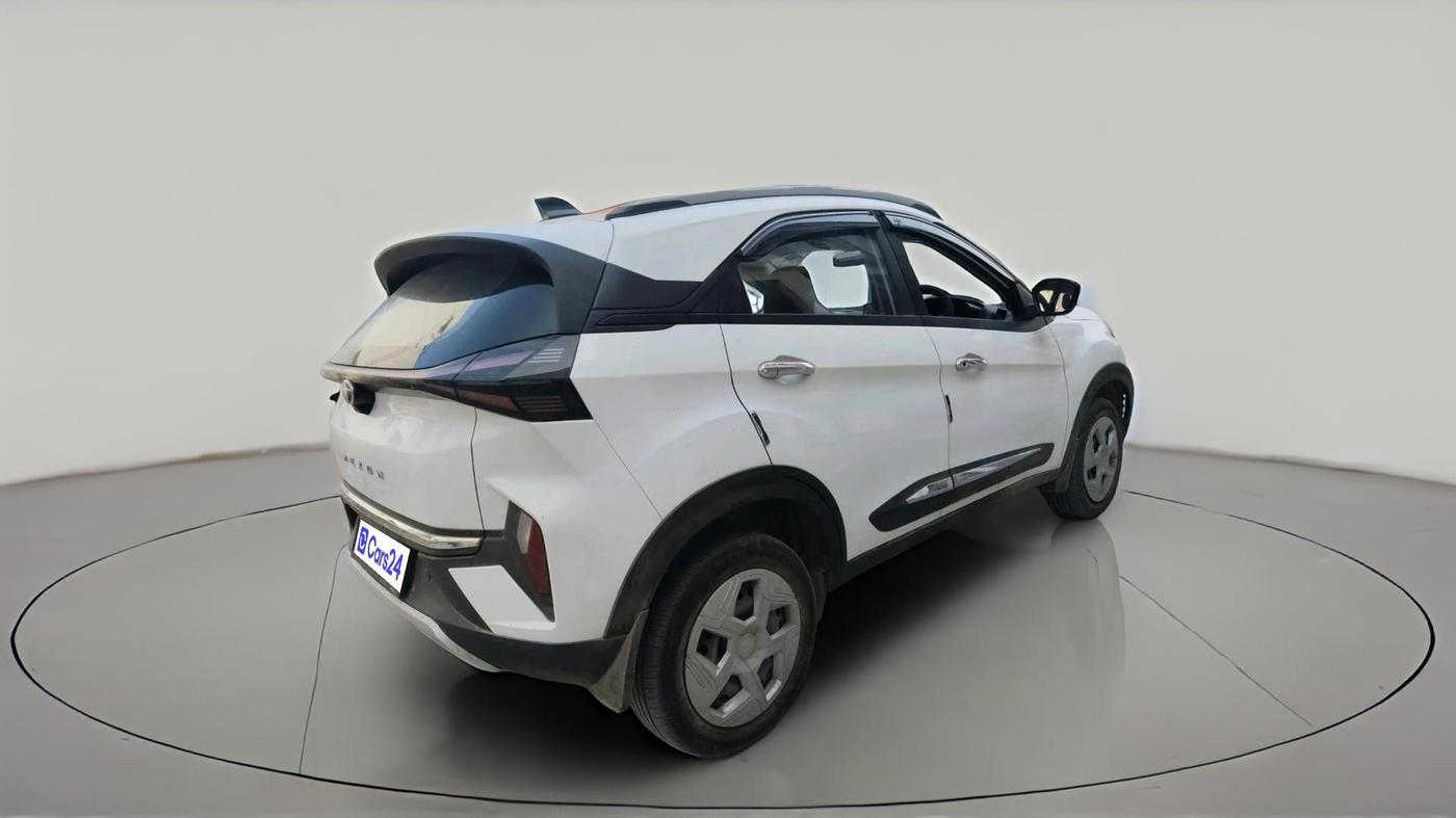 2024 Tata NEXON PURE SUNROOF 1.2 PETROL, Petrol, Manual, 10,100 km, exterior