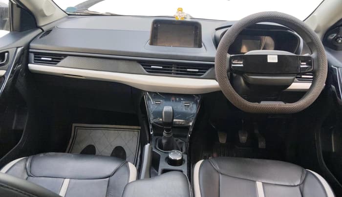 2024 Tata NEXON PURE SUNROOF 1.2 PETROL, Petrol, Manual, 10,100 km, interior