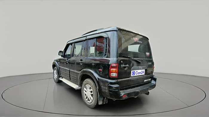 2004 Mahindra Scorpio 2.6 TURBO GLX 8STR, Diesel, Manual, 1,60,000 km, exterior