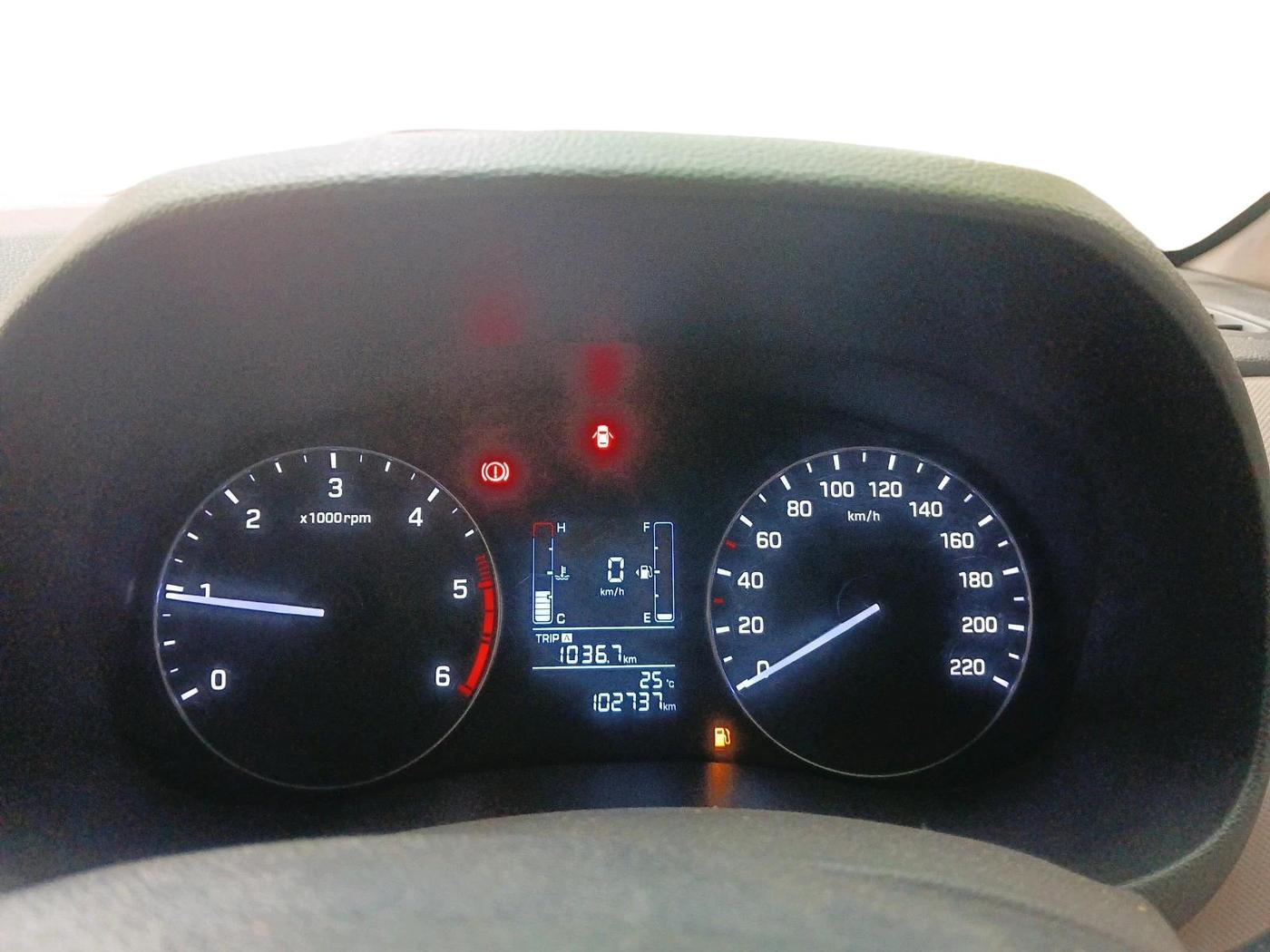 2016 Hyundai Creta SX PLUS 1.6 DIESEL, Diesel, Manual, 1,02,737 km, interior