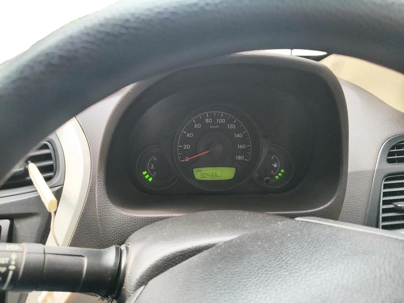 2016 Hyundai Eon ERA +, Petrol, Manual, 30,433 km, interior