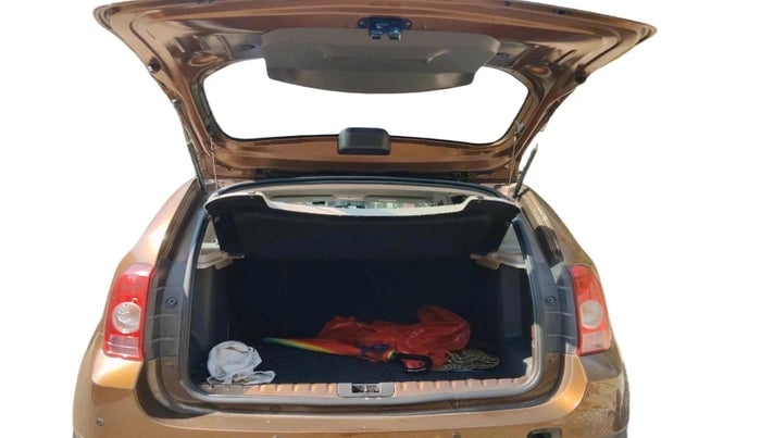 2014 Renault Duster 85 PS RXL DIESEL, Diesel, Manual, 1,26,508 km, exterior