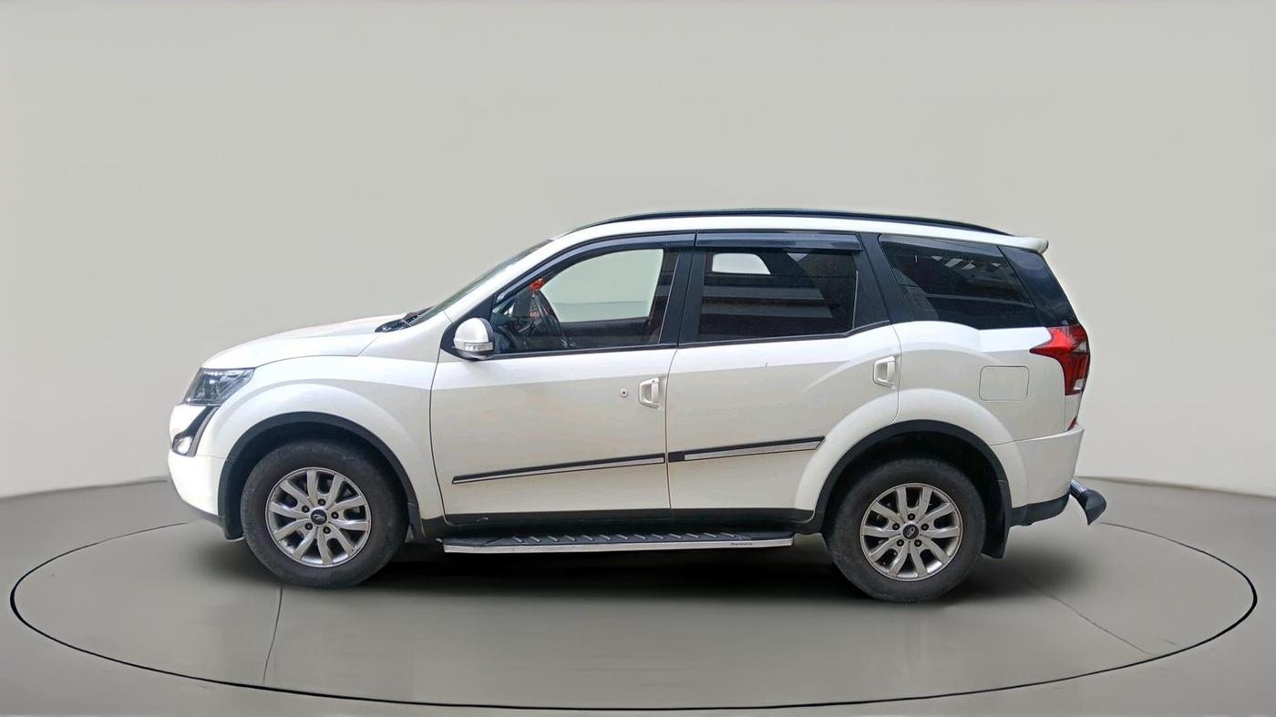 2019 Mahindra XUV500 W7, Diesel, Manual, 34,314 km, exterior