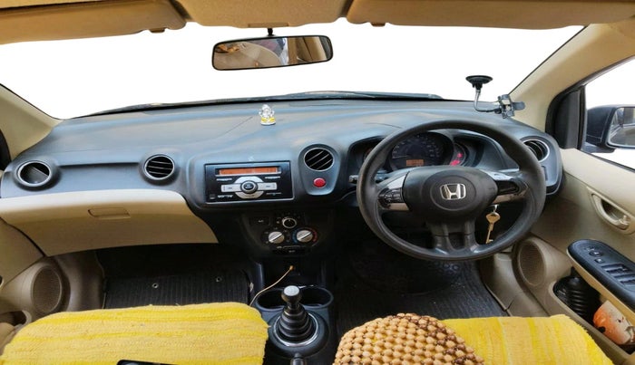 2015 Honda Amaze 1.2L I-VTEC S, Petrol, Manual, 1,43,609 km, interior