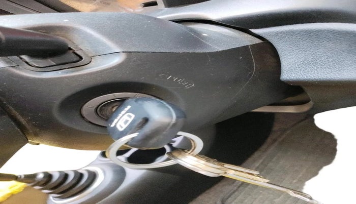 2015 Honda Amaze 1.2L I-VTEC S, Petrol, Manual, 1,43,609 km, interior