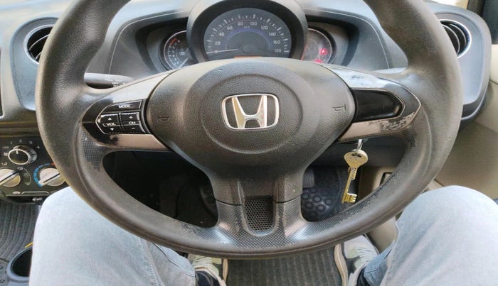 2015 Honda Amaze 1.2L I-VTEC S, Petrol, Manual, 1,43,609 km, interior