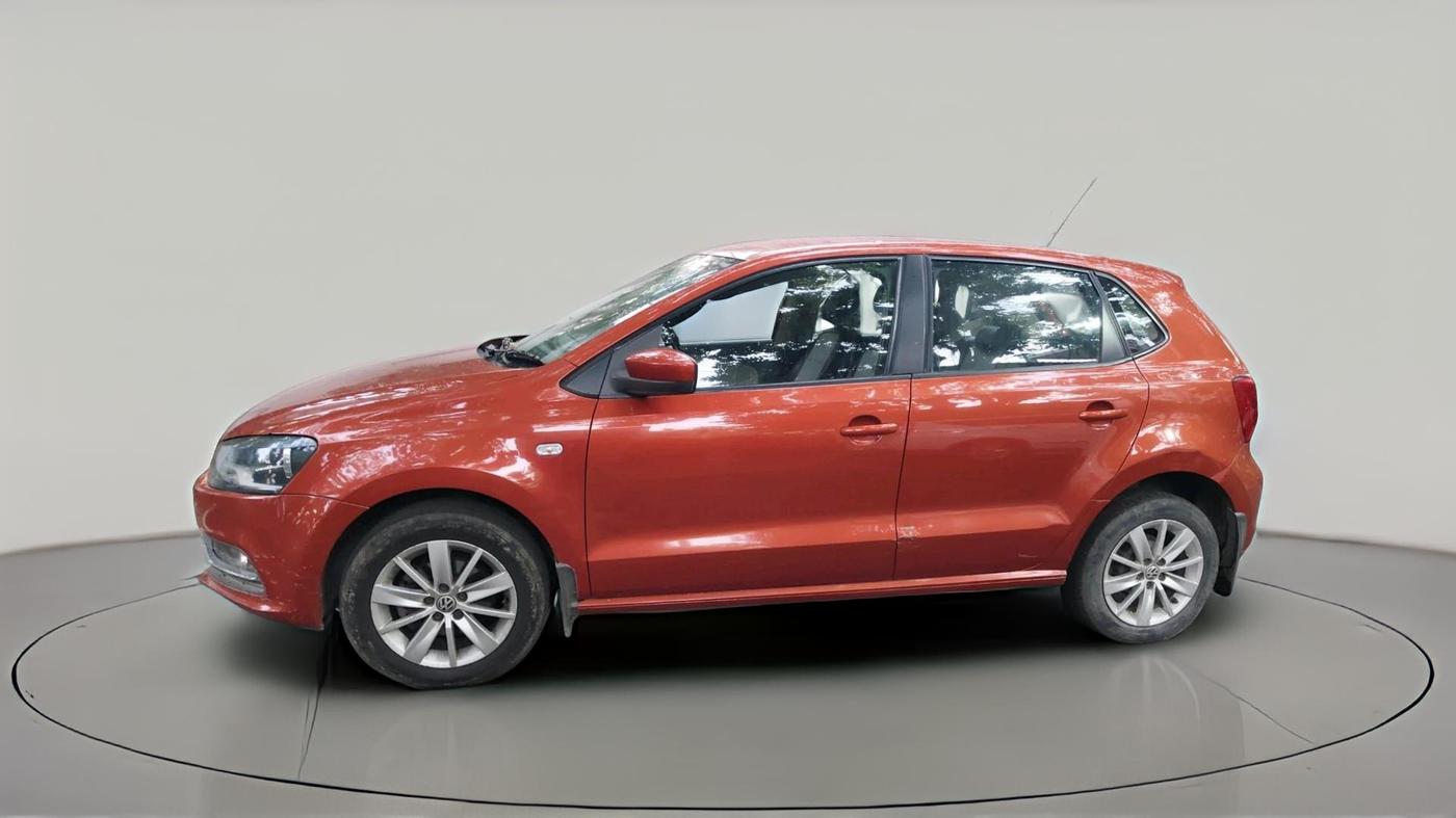 2015 Volkswagen Polo HIGHLINE1.5L, Diesel, Manual, 1,25,591 km, exterior
