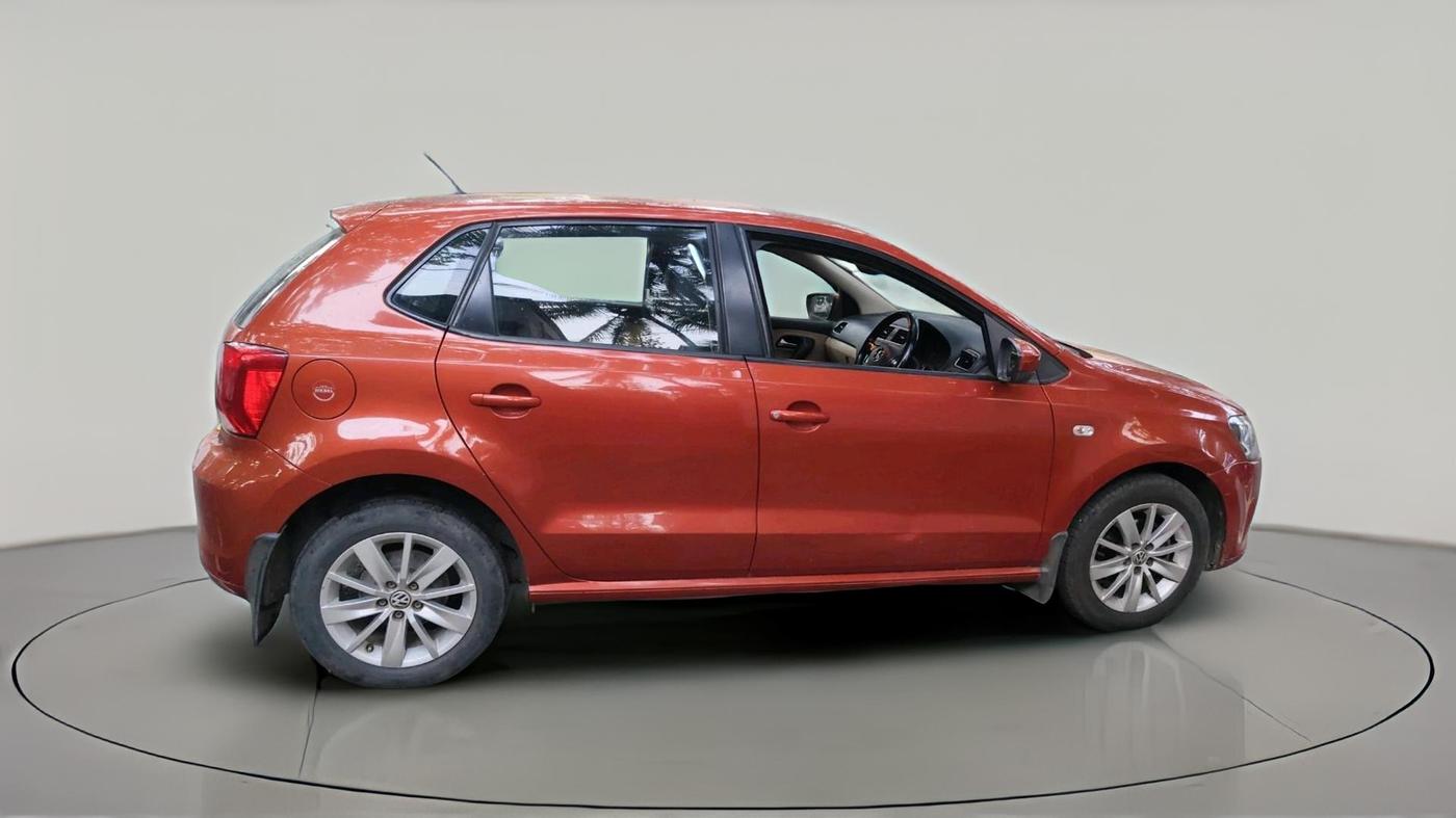 2015 Volkswagen Polo HIGHLINE1.5L, Diesel, Manual, 1,25,591 km, exterior