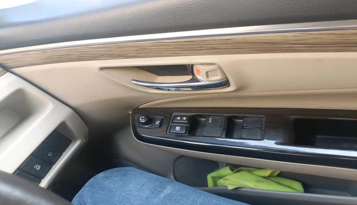 2019 Maruti Ciaz ALPHA 1.5 SHVS PETROL, Petrol, Manual, 37,788 km, interior