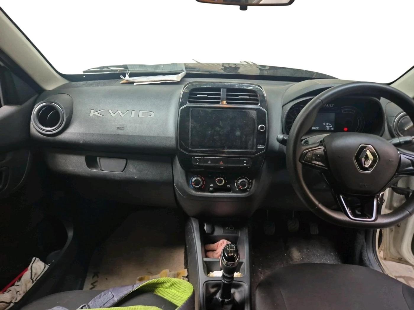 2023 Renault Kwid RXT 1.0, Petrol, Manual, 17,134 km, interior