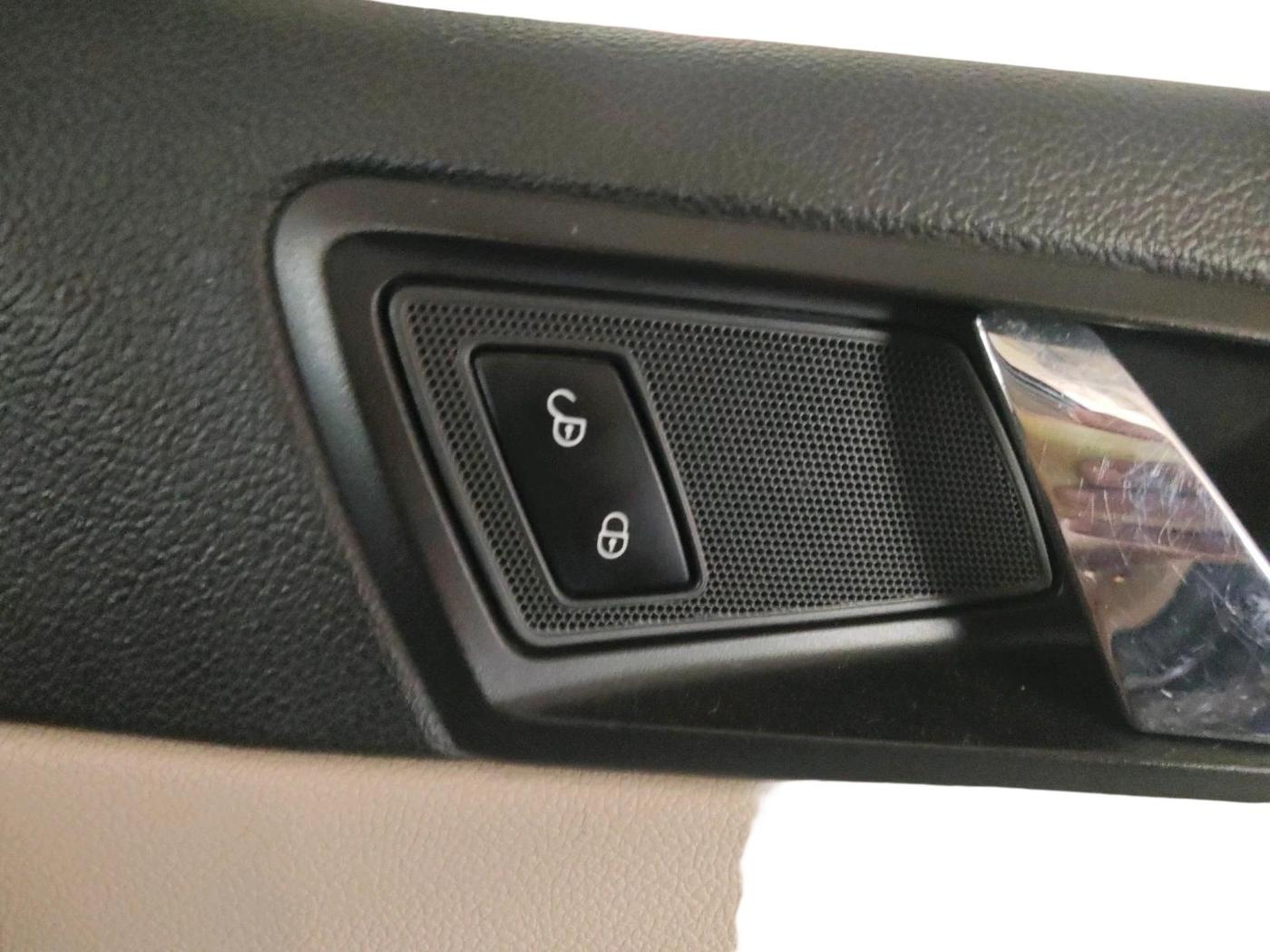 2011 Skoda Superb ELEGANCE 1.8 TSI AT, Petrol, Automatic, 64,692 km, interior