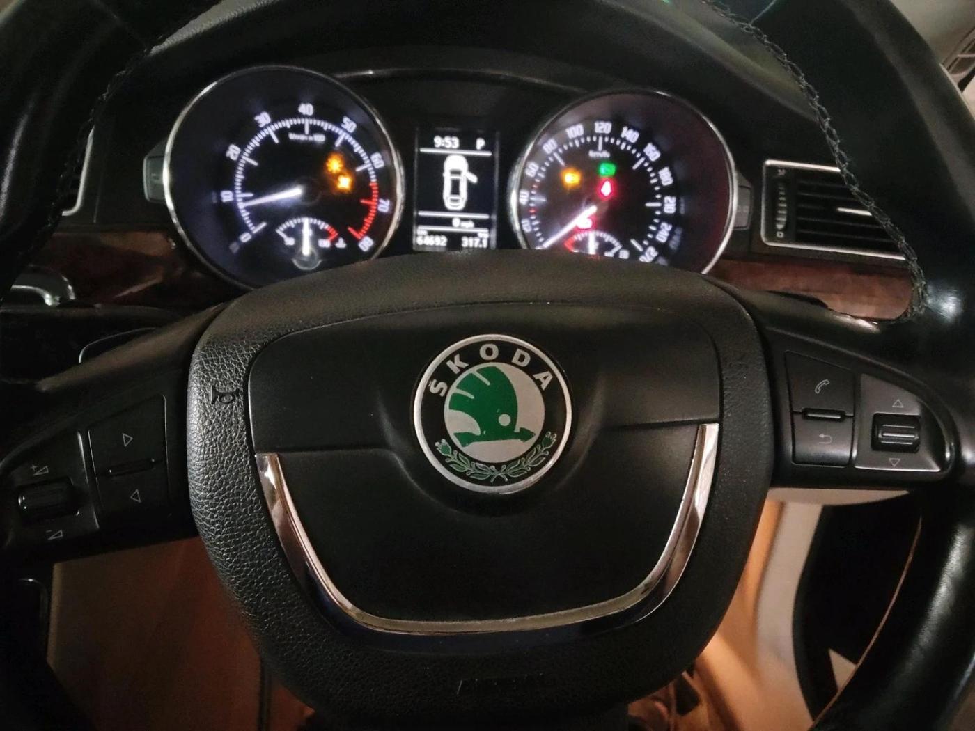 2011 Skoda Superb ELEGANCE 1.8 TSI AT, Petrol, Automatic, 64,692 km, interior
