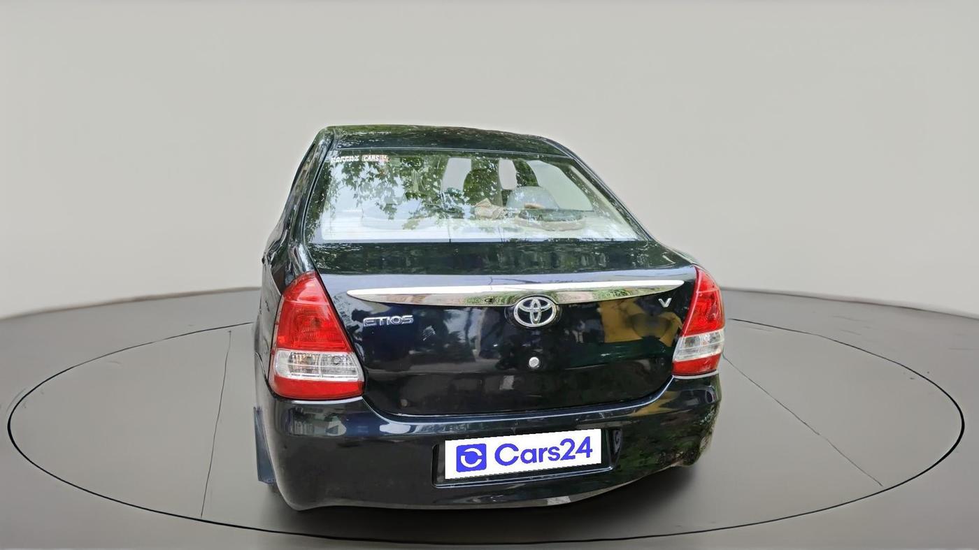 2013 Toyota Etios V, Petrol, Manual, 73,300 km, exterior