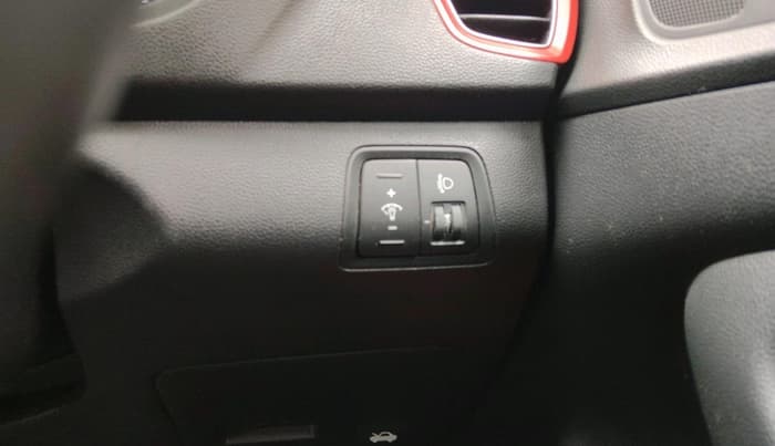 2018 Hyundai i20 Active 1.2 SX, Petrol, Manual, 59,788 km, interior
