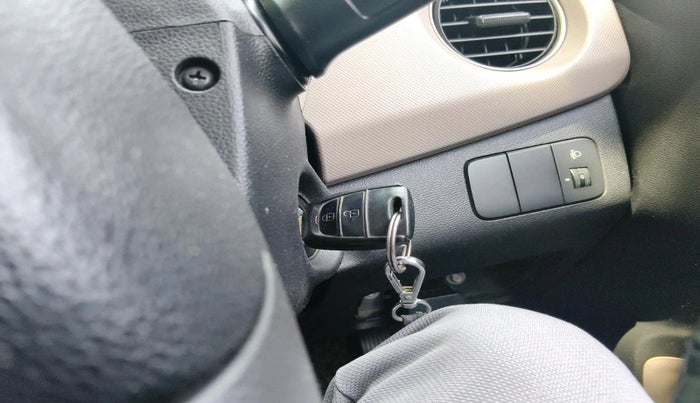 2015 Hyundai Grand i10 SPORTZ 1.2 KAPPA VTVT, Petrol, Manual, 71,386 km, interior