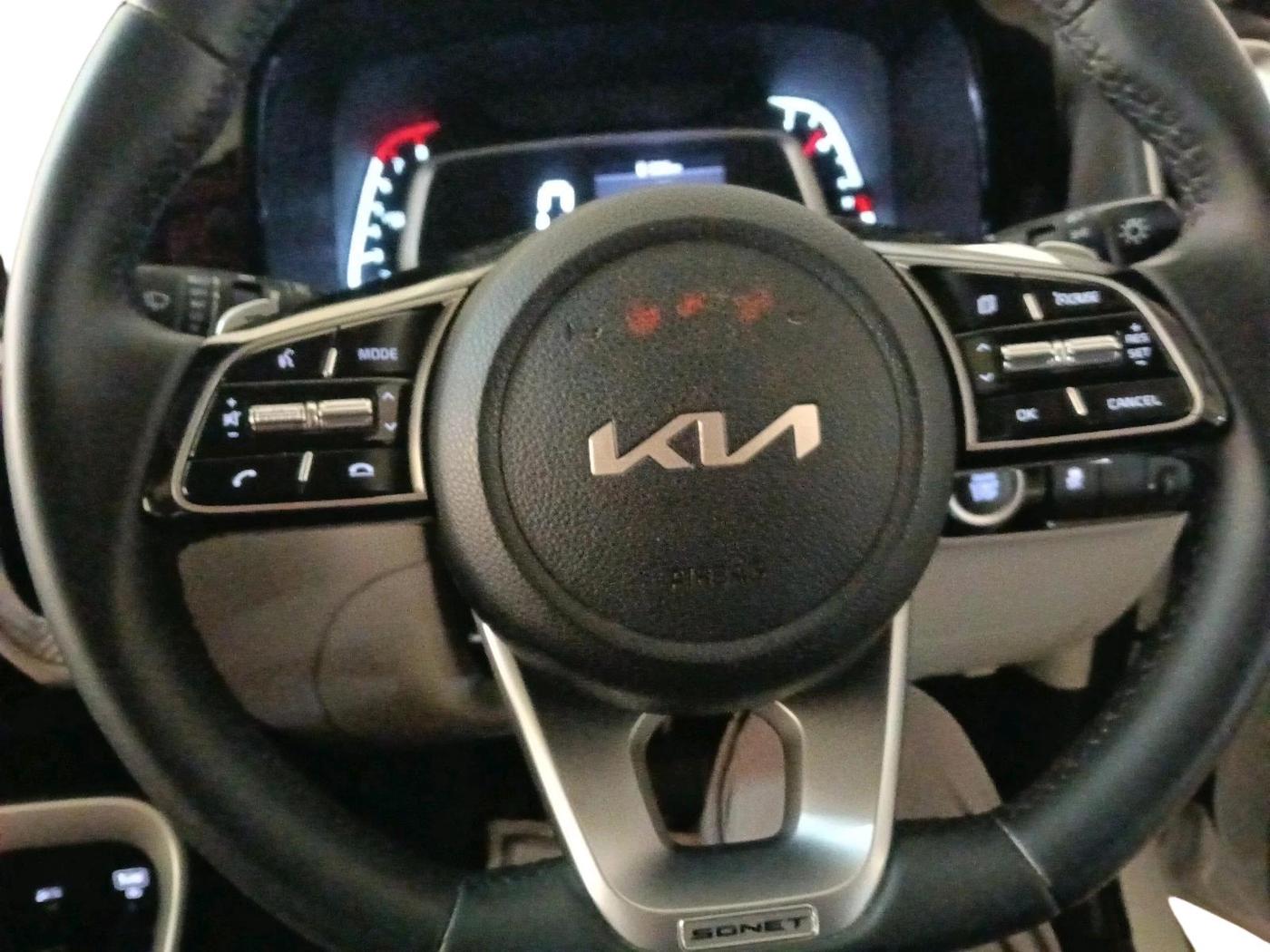 2021 KIA SONET HTX 1.0 DCT, Petrol, Automatic, 18,293 km, interior