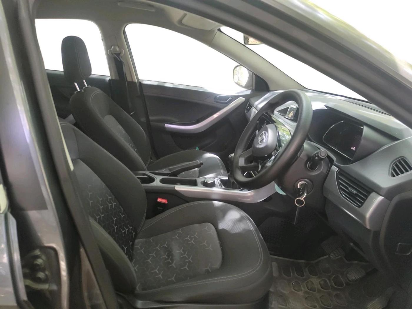 2020 Tata NEXON XM PETROL, Petrol, Manual, 94,996 km, interior