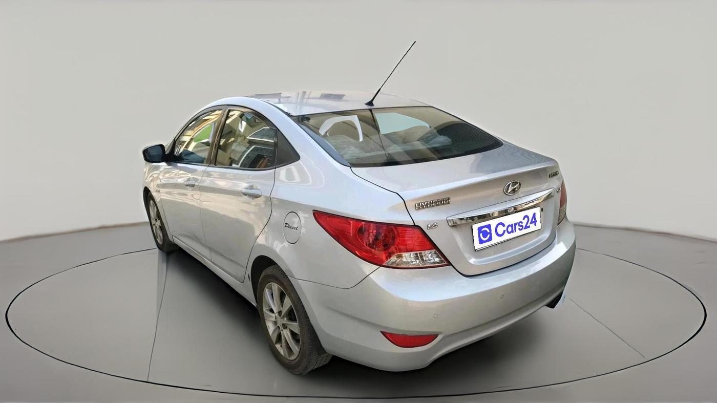 2012 Hyundai Verna FLUIDIC 1.6 CRDI SX, Diesel, Manual, 1,71,742 km, exterior