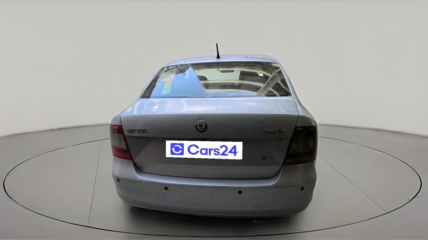 2012 Skoda Rapid ELEGANCE 1.6 TDI CR MT, Diesel, Manual, 1,20,643 km, exterior