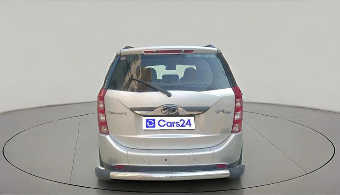 2017 Mahindra XUV500 W10 AT, Diesel, Automatic, 46,440 km, exterior