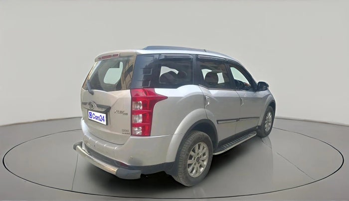 2017 Mahindra XUV500 W10 AT, Diesel, Automatic, 46,440 km, exterior