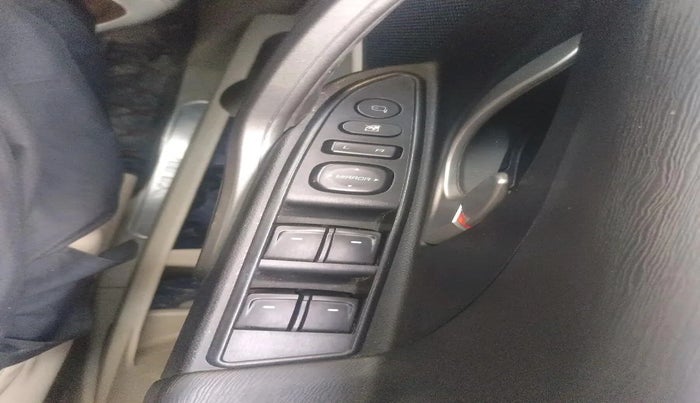 2017 Mahindra XUV500 W10 AT, Diesel, Automatic, 46,440 km, interior