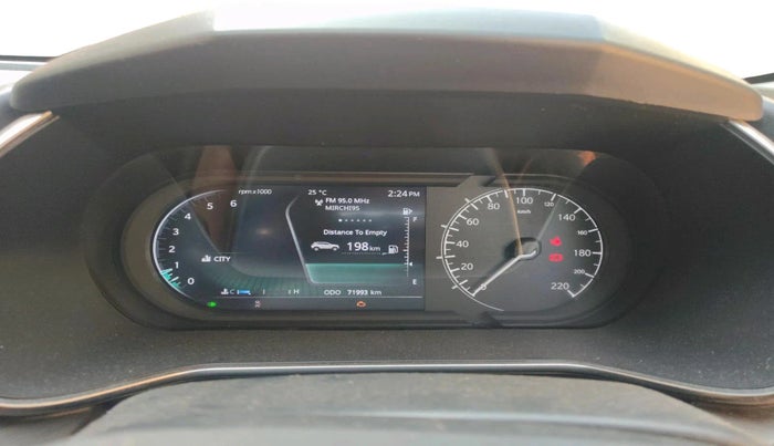 2019 Tata Harrier XZ 2.0L, Diesel, Manual, 71,993 km, interior