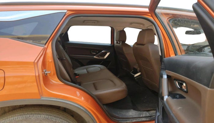2019 Tata Harrier XZ 2.0L, Diesel, Manual, 71,993 km, interior