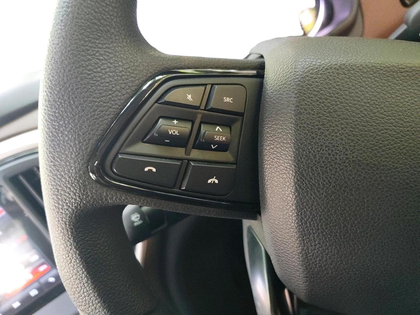 2025 Mahindra SCORPIO-N Z2 PETROL MT 7 STR, Petrol, Manual, 2,101 km, interior