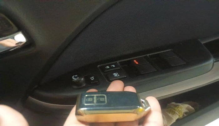 2020 Toyota Glanza V, Petrol, Manual, 43,266 km, interior