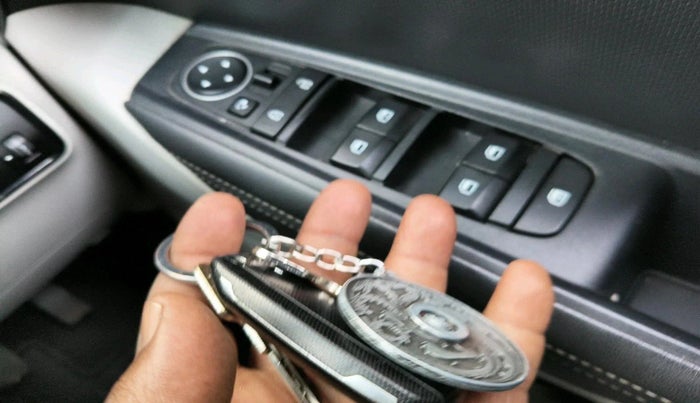 2021 KIA SONET HTX 1.0 IMT, Petrol, Manual, 42,864 km, interior